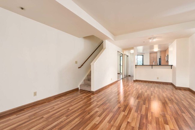 Foto del edificio - 601 Van Ness Ave