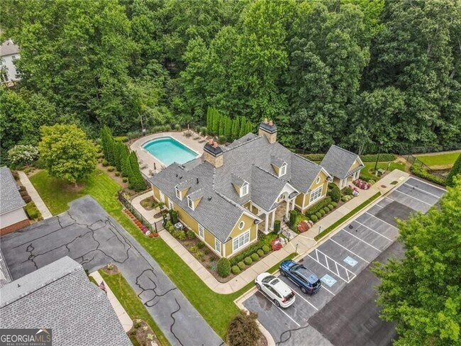 Foto del edificio - 2718 Grapevine Cir