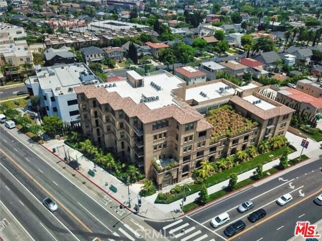 Building Photo - 4180 Wilshire Blvd