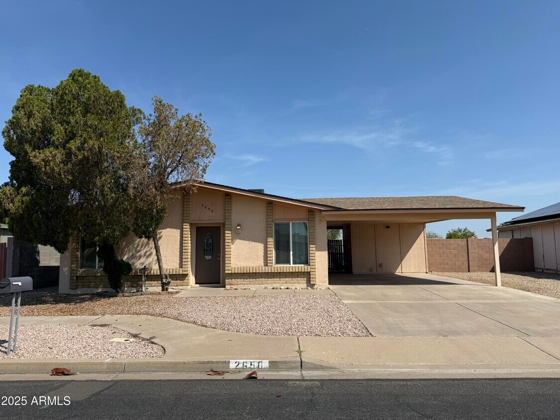 Foto principal - 2650 W Isabella Ave