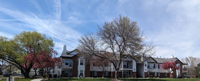 Building Photo - Carriage Crossing Apartments