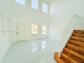 Building Photo - 16462 SW 48th Terrace