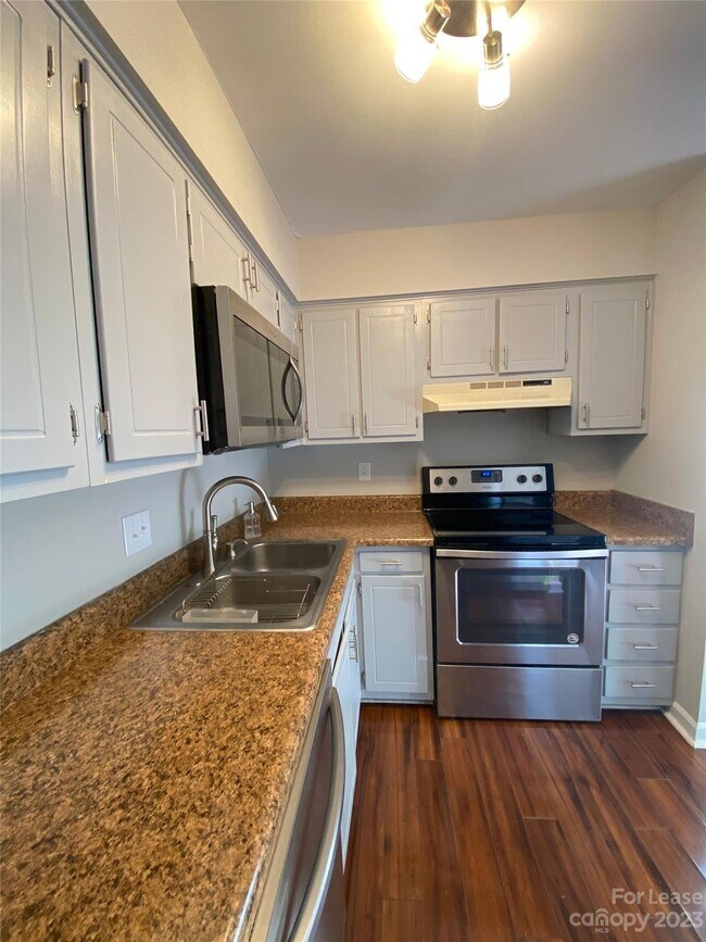 Foto del edificio - 3722 Park Rd