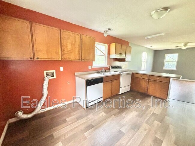 Foto del edificio - 409 Hill Loop Rd