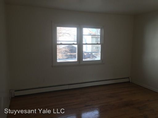 Building Photo - 255 E 21st St