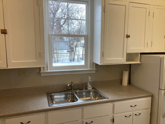 Foto del edificio - 403 3rd Ave NW