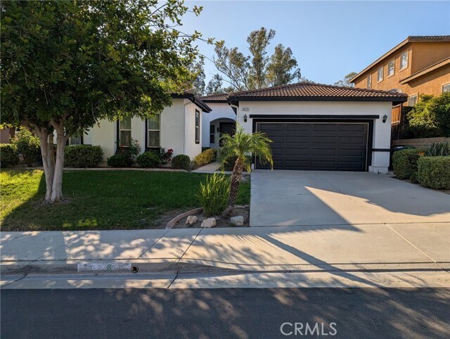 Foto principal - 38729 Clearbrook Dr