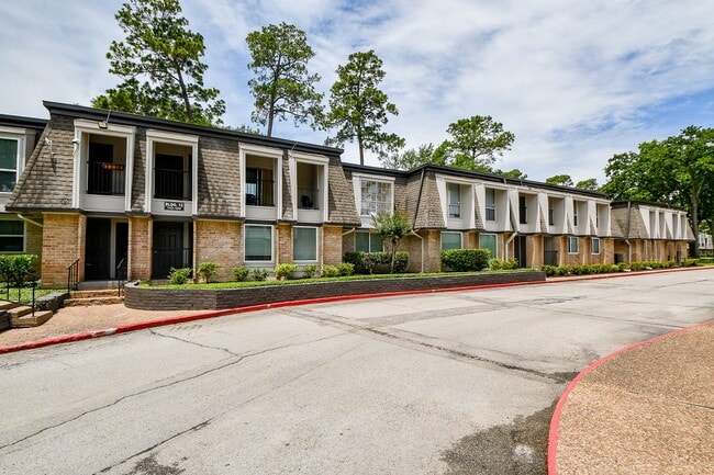 Building Photo - 12633 Memorial Dr