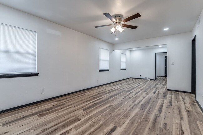 Foto del edificio - 1501 NE 33rd St