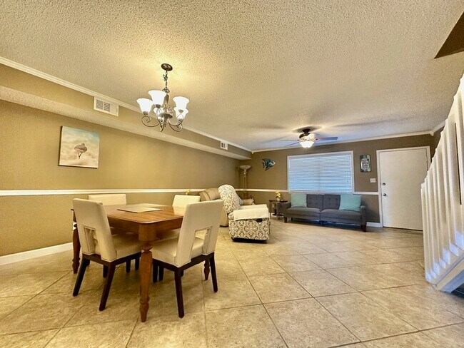 Foto del edificio - 117 Cedar Ave SW