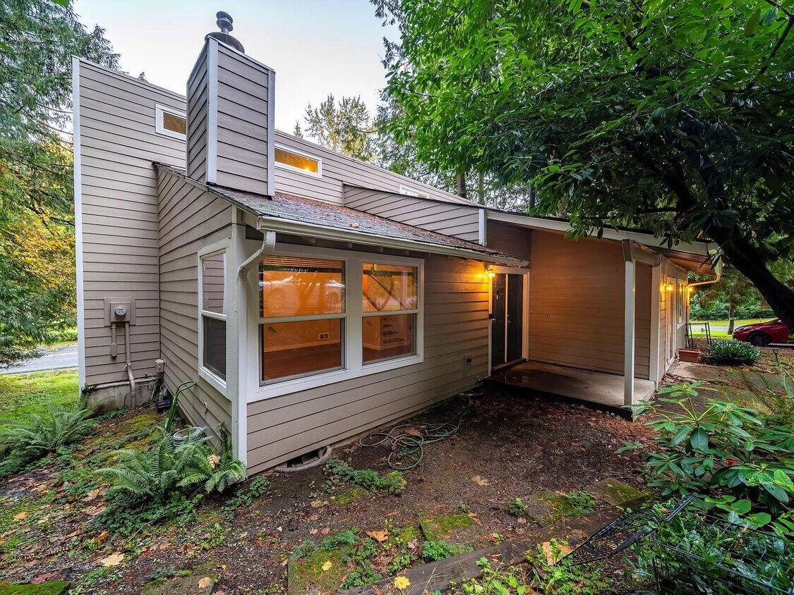 Primary Photo - 3 Bedroom home in Sudden Valley