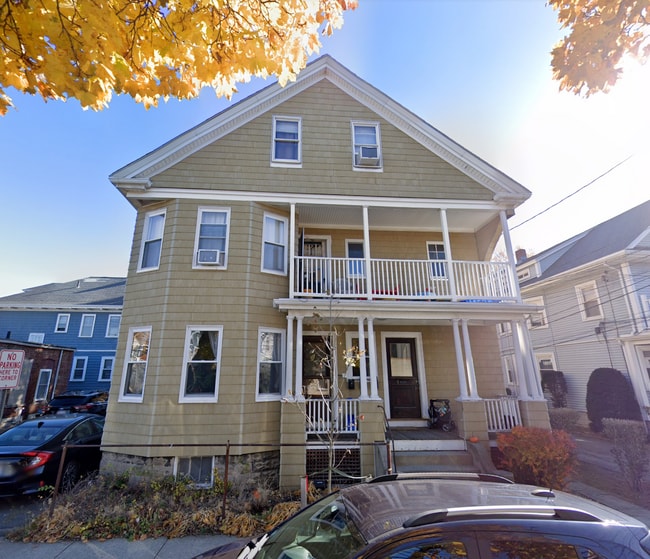 Front Entrance - 2 Thorndike St