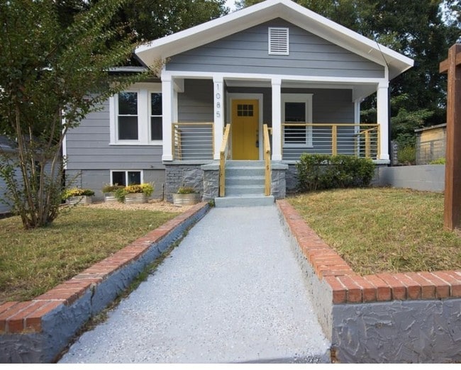 Building Photo - 1085 Harwell St NW