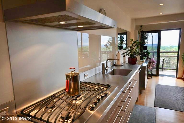 Kitchen - 3315 Wisconsin Ave NW