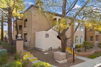 Building Photo - 9325 W Desert Inn Rd