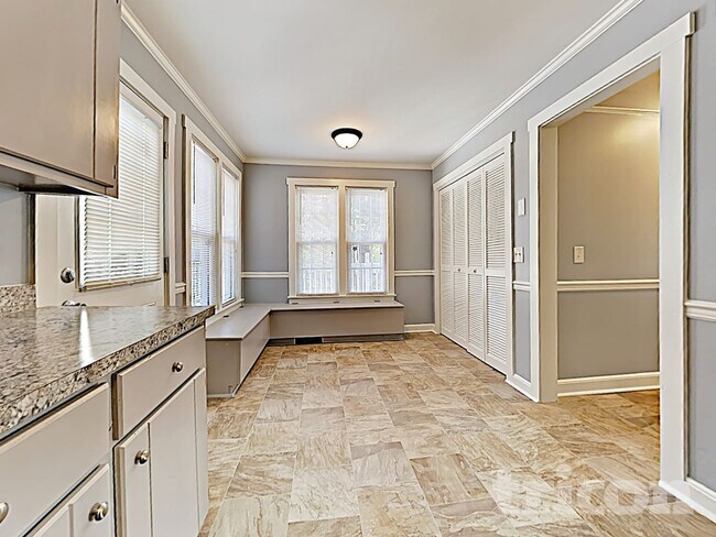 Foto del edificio - 18 Hillpine Ct