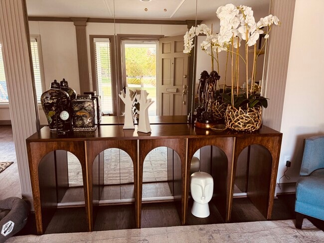 Building Photo - 1720 Dorchester Pl