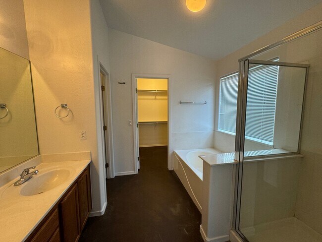 Foto del edificio - 7645 N Summit Pass