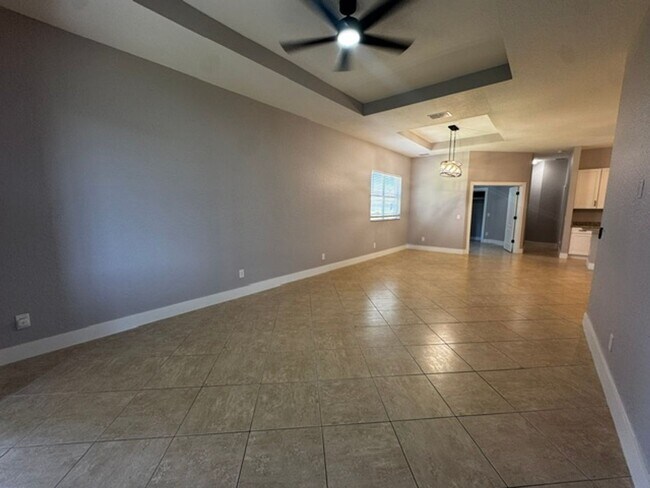 Foto del edificio - FF-8969 Spring Moutain Way