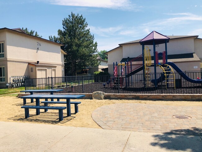 Upgraded Playground and BBQ Areas - Carson Catalina Apartments