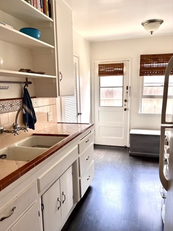 Foto del edificio - 1147 Van Buren Ave