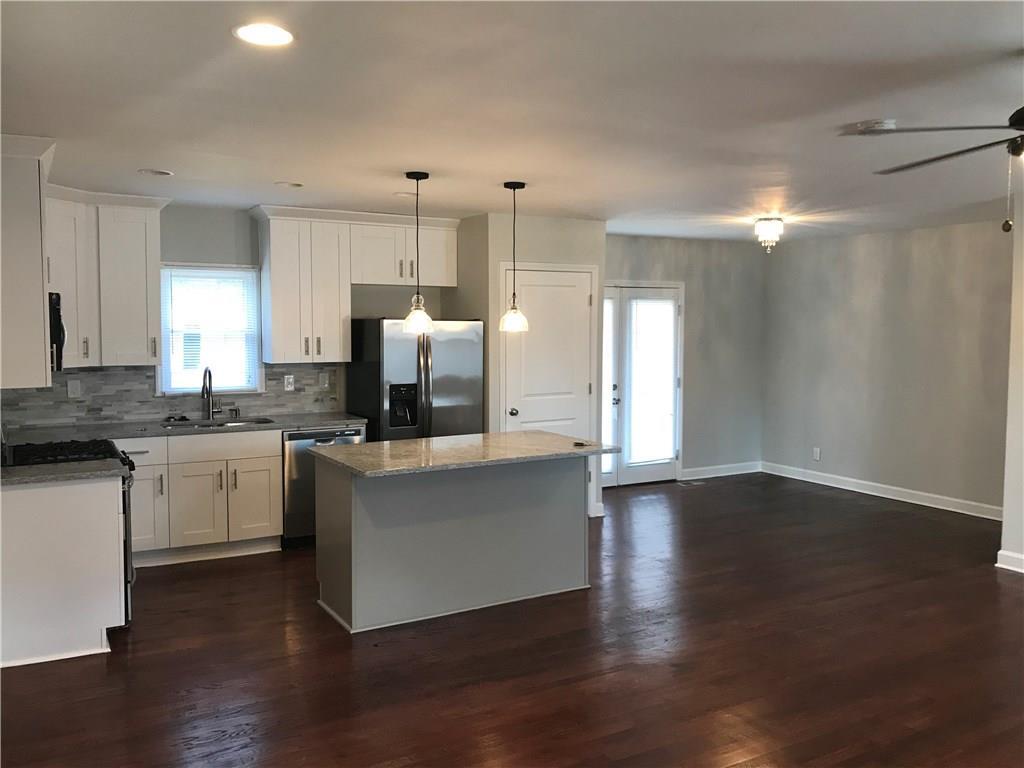 Foto principal - 2474 Habersham Dr