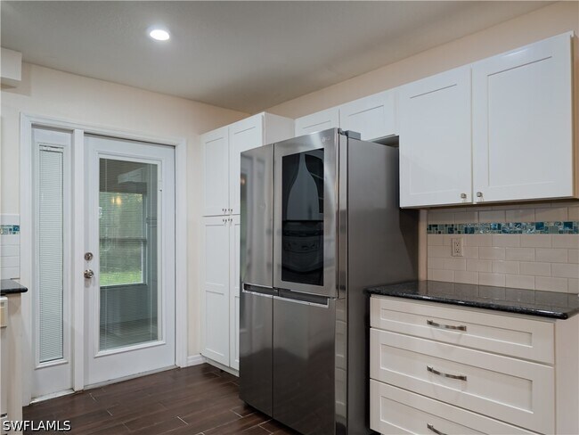 Foto del edificio - 7425 Galloway Rd