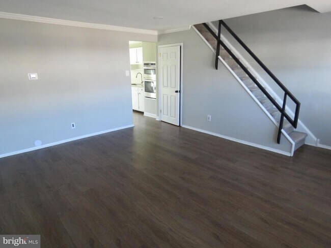 Foto del edificio - 3207 Fairdale Rd