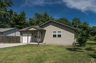 Building Photo - 1702 Schobert Dr