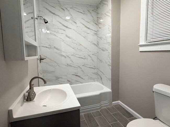 Foto del edificio - 294 Virginia Ave