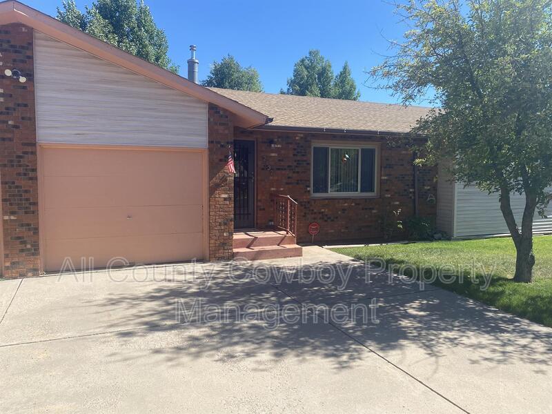 Primary Photo - 2132 Carrington Court