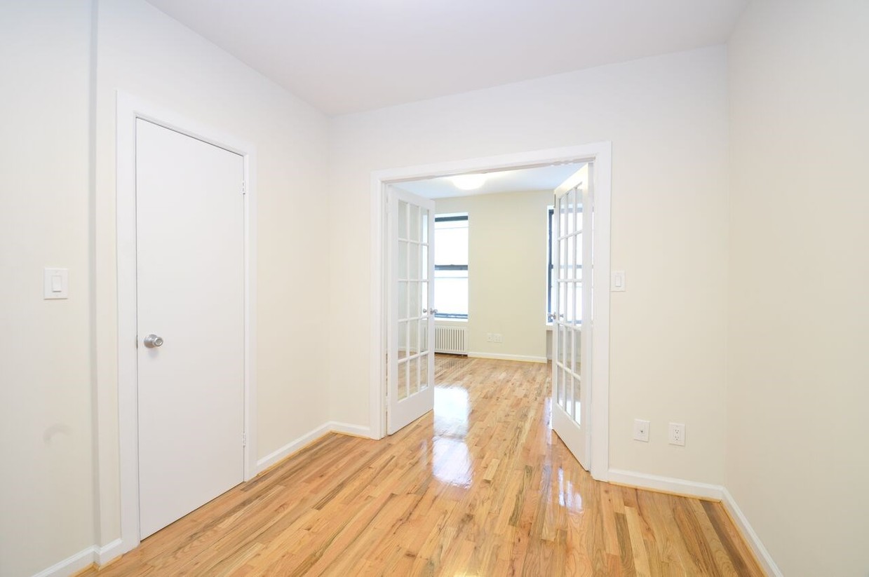Foto principal - 1177 2nd Ave