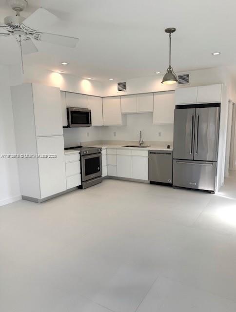 Foto del edificio - 1243 SW 30th Pl