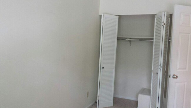 Foto del edificio - 5795 Pershing Ave