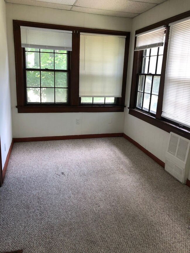 Foto del edificio - 610 S Henderson St