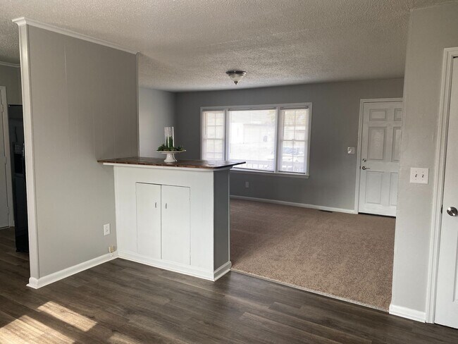 Foto del edificio - 204 E Bay St