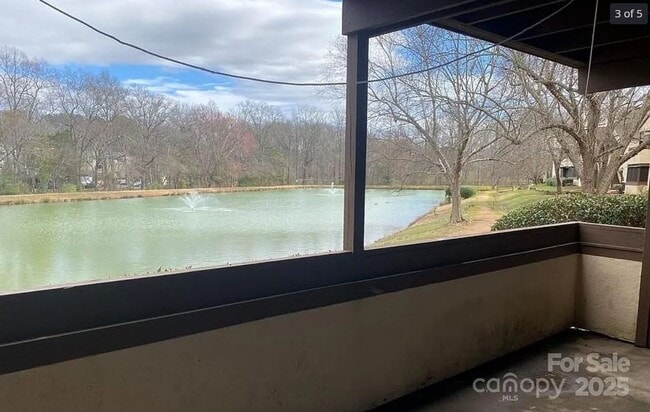 Building Photo - 5718 Dockside Dr