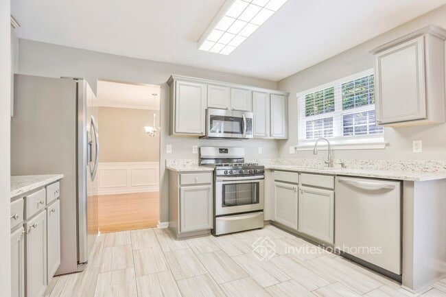 Foto del edificio - 3417 Sandlake Dr SW