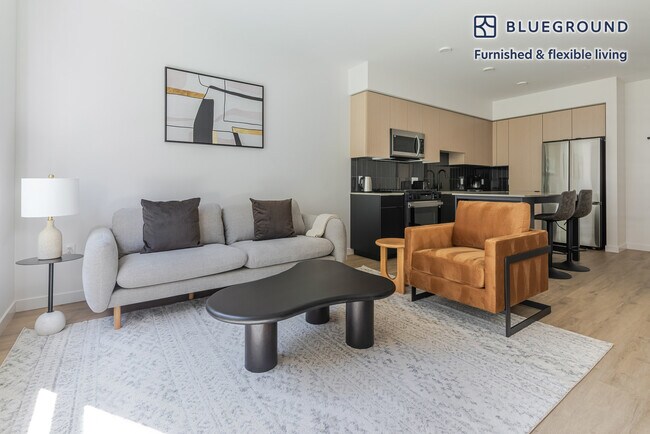 Building Photo - 350 Chastain Pl