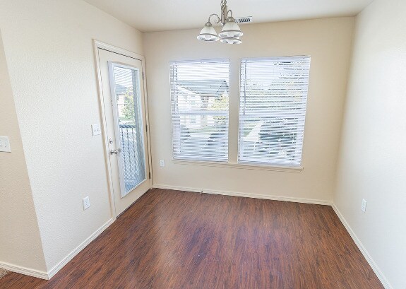 Foto del edificio - Brassy Cove Apartments