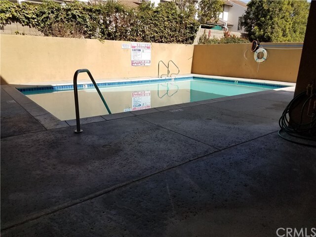 Building Photo - 609 Fairview Ave