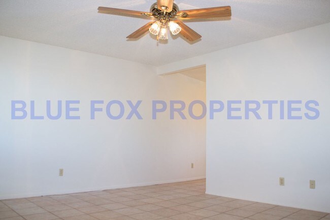 Foto del edificio - 7170 E 38th St