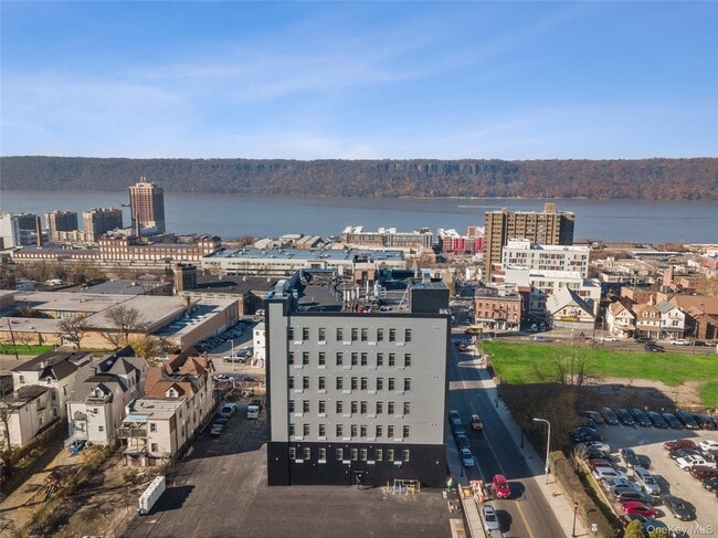 Foto del edificio - 70 Ashburton Ave