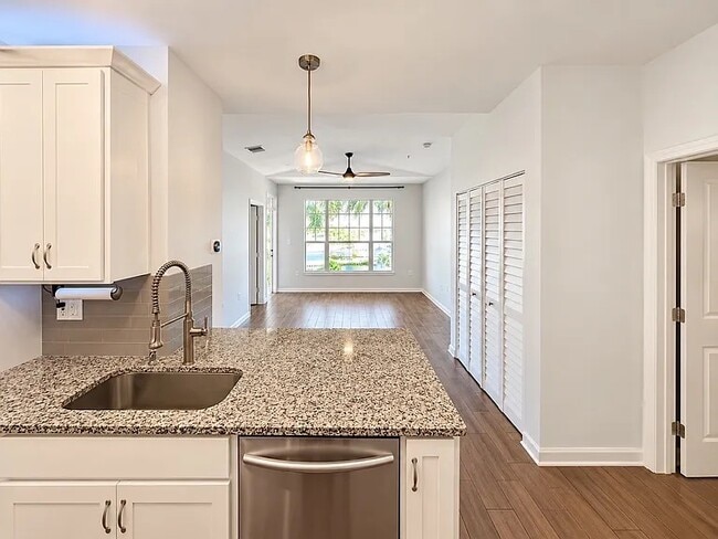 Building Photo - 5000 Culbreath Key Way