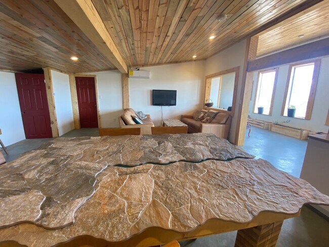 Building Photo - 15 Blue Mountain Wy