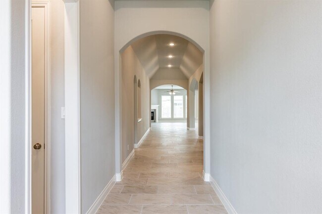 Foto del edificio - 24903 Mountclair Hollow Ln