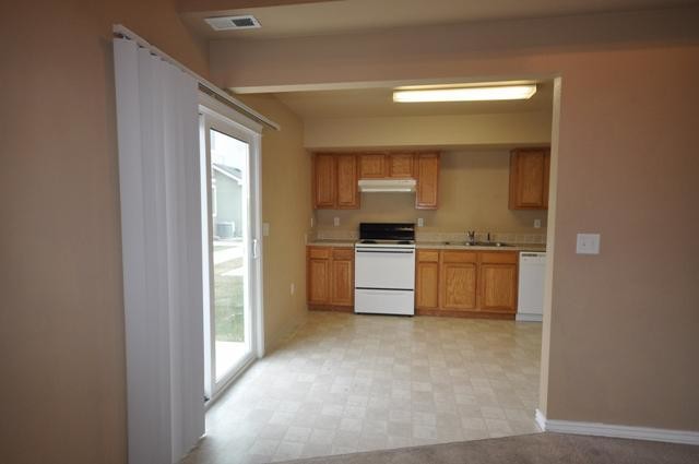 Building Photo - 2 bedroom in Caldwell ID 83605
