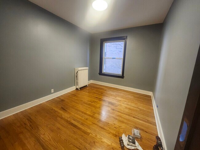Foto del edificio - 10954 S Vernon Ave