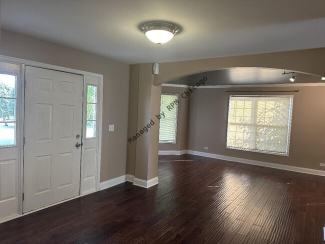 Foto del edificio - 5490 Fox Path Ln