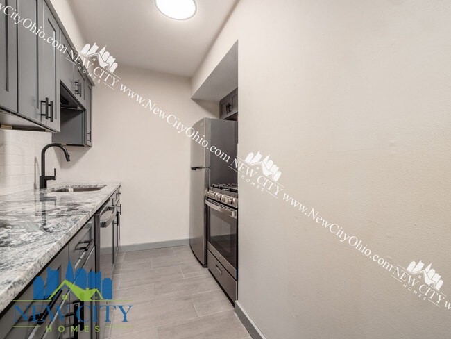 Building Photo - Columbus Apartments